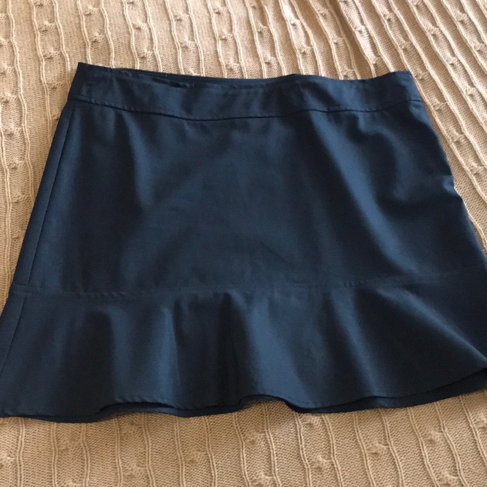 Black theory short skirt tulip hem
